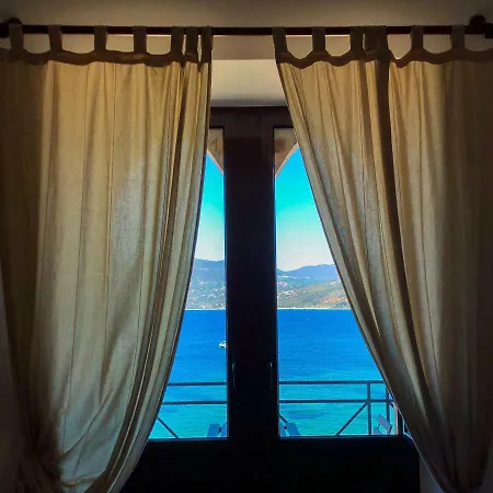 L'antica Torre Del Porto Hébergement de vacances *